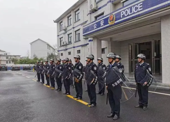 東安蘆洪市派出所開展“五小五隨”崗位訓(xùn)練 提升警務(wù)實(shí)戰(zhàn)能力